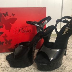 Pleaser Delight 609 Black Patent